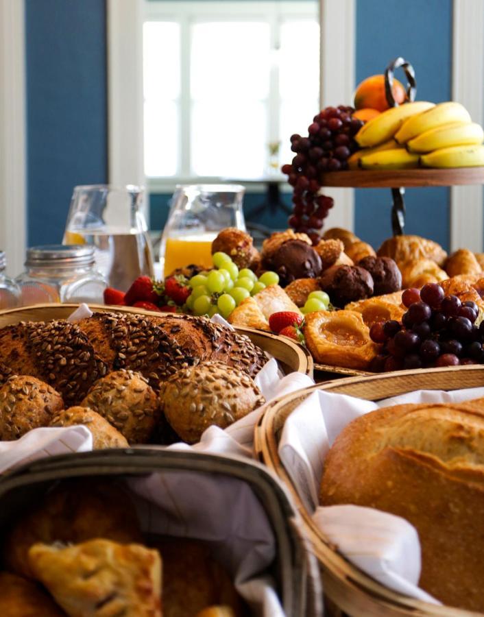 The Kenwood Gables Bed and Breakfast Αγία Πετρούπολη Εξωτερικό φωτογραφία