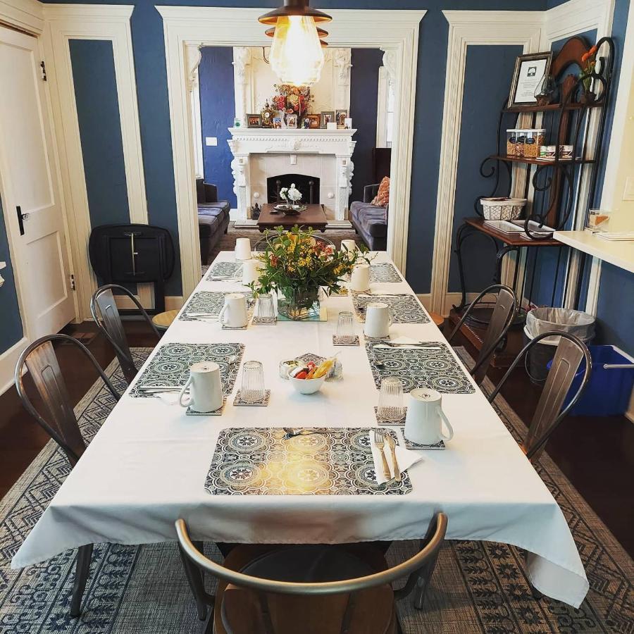 The Kenwood Gables Bed and Breakfast Αγία Πετρούπολη Εξωτερικό φωτογραφία