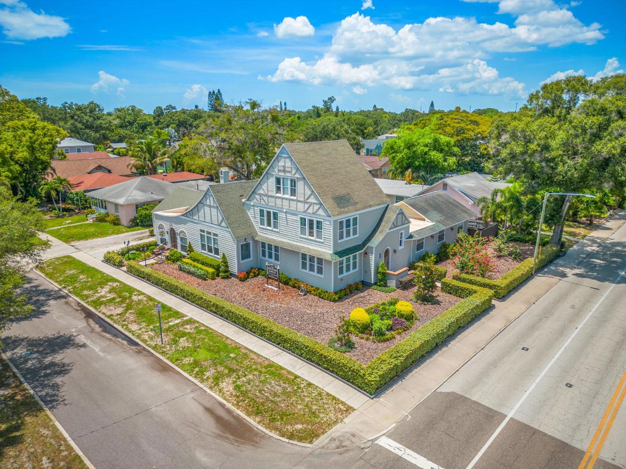 The Kenwood Gables Bed and Breakfast Αγία Πετρούπολη Εξωτερικό φωτογραφία