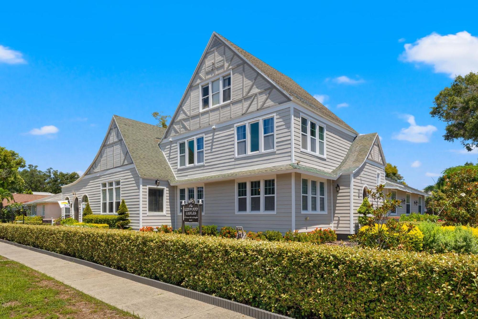 The Kenwood Gables Bed and Breakfast Αγία Πετρούπολη Εξωτερικό φωτογραφία