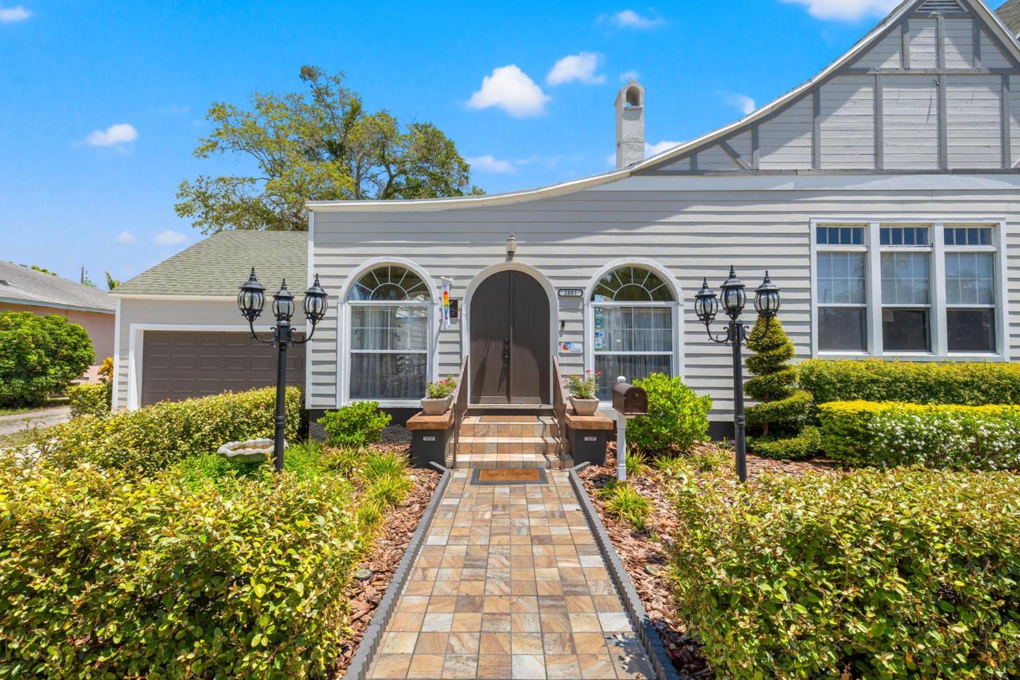 The Kenwood Gables Bed and Breakfast Αγία Πετρούπολη Εξωτερικό φωτογραφία