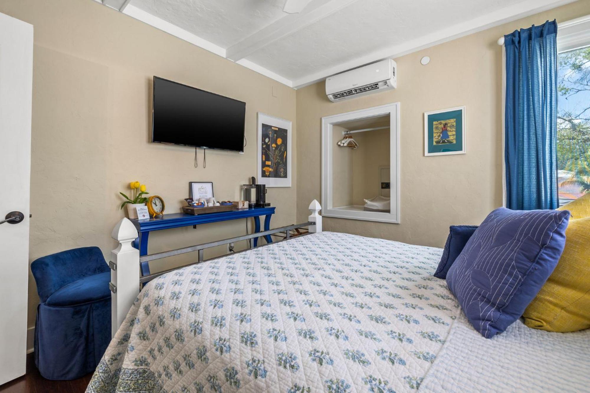 The Kenwood Gables Bed and Breakfast Αγία Πετρούπολη Εξωτερικό φωτογραφία