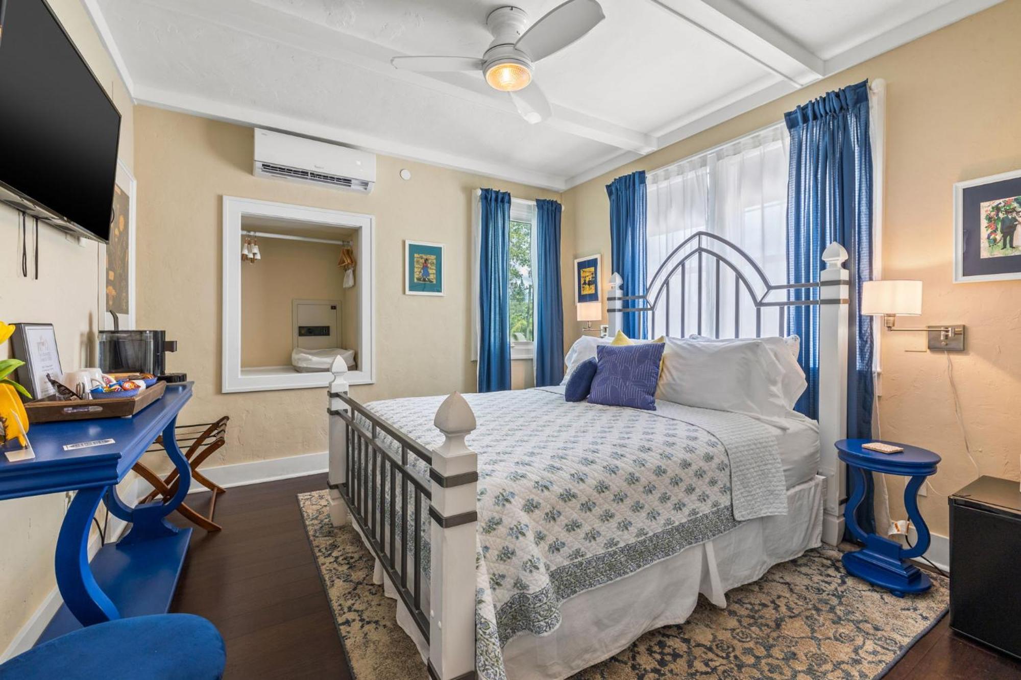 The Kenwood Gables Bed and Breakfast Αγία Πετρούπολη Εξωτερικό φωτογραφία